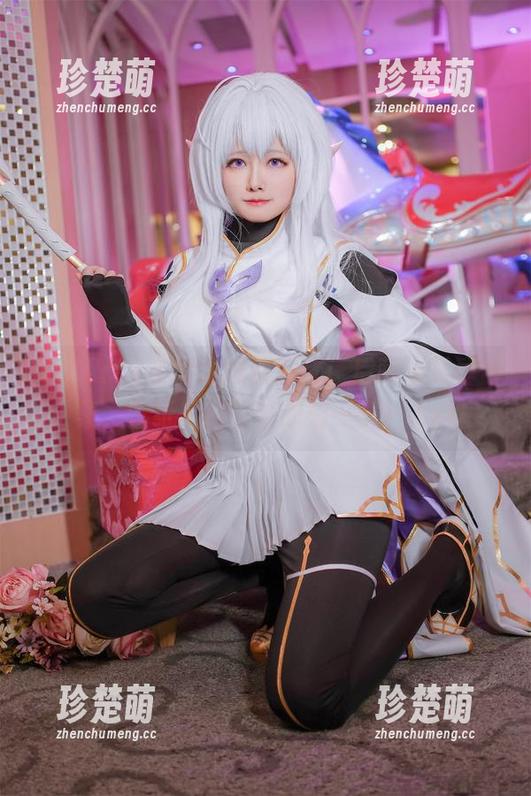 探索Arty亚缇的孤独摇滚！后藤独写真合集，壁纸风格让你眼前一亮！.txt