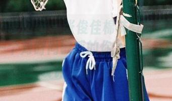 Feilin嗲囡囡 – 张俊佳棉袜写真作品集:为每一个对时尚敏感的你,准备了丰富的设计资源!.txt