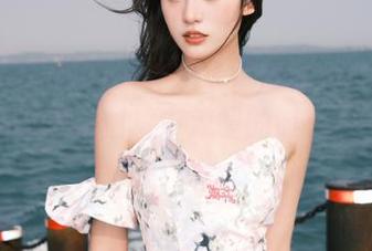 Feilin嗲囡囡 – 体验王婉悠Queen兔女郎写真艺术，图片中流露的时光与情感交融！.txt