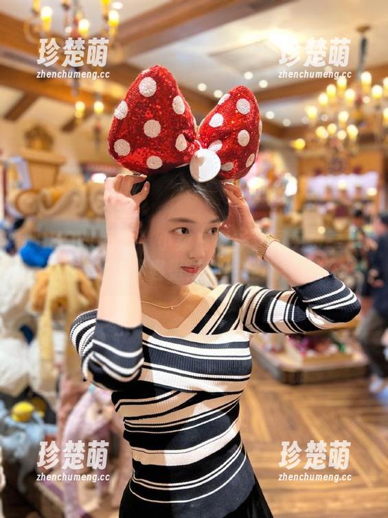 ISHOW爱秀-小柒 ISHOW爱秀 - 小柒白衬衫套图免费奉送,时尚达人不容错过的绝佳机会!.txt