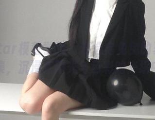 MFStar模范学院 – 精选宅兔兔的夏日写真合集，沉浸在阳光与色彩的交织中.txt