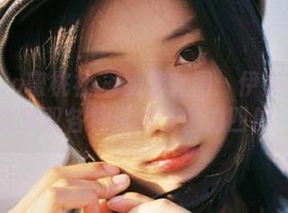 MiiTao蜜桃社 – 精选套图：伊素妍妹妹，轻松驾驭各种风格，魅力四射！.txt