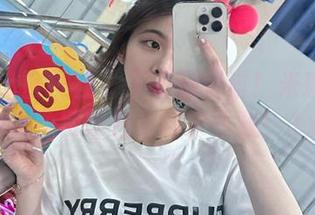 MiiTao蜜桃社 – 千万别错过！米琪MIKI修女免费图包等你来下载！.txt