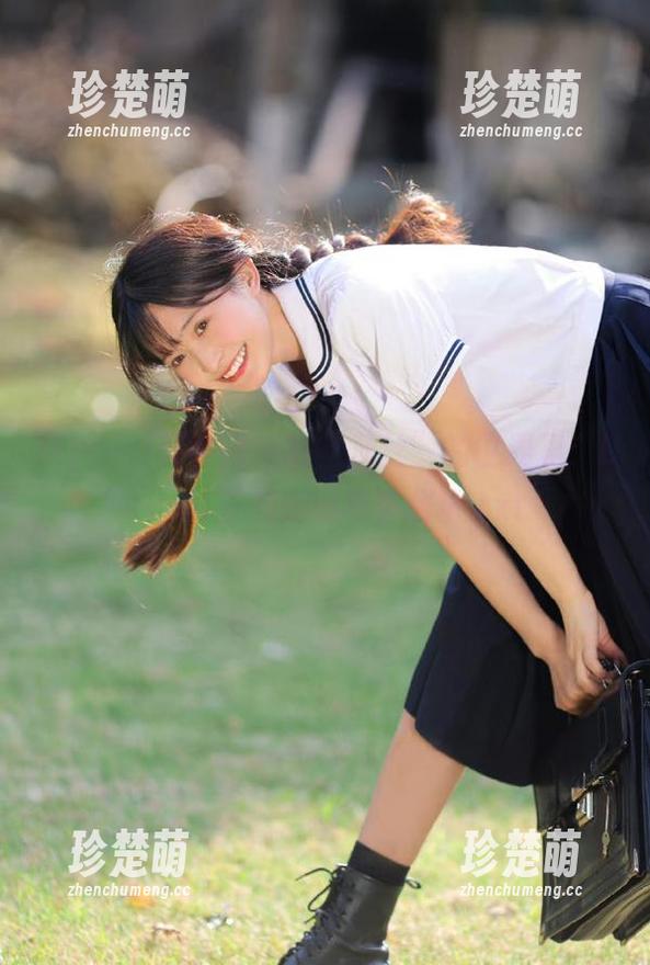 MyGirl美媛馆 - 在“灰丝”的世界里：Love陆瓷的定制写真故事.txt