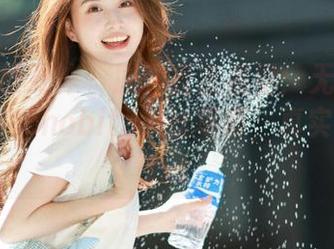 TGOD推女神 – 原图直击视觉：无圣光下的歆小兔chobits黑丝写真，真实又动人.txt