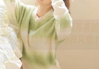 TouTiao头条女神 – 无圣光写真的新尝试：金圣雪展现礼服的别样风情.txt