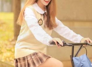 UGirls尤果网 – 千万别错过！松果儿职业装写真原图更新，尽显职场优雅！.txt