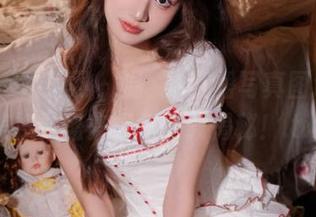UGirls尤果网 – 温鈊怡红裙写真图包，绝美视觉盛宴等你下载揭秘！.txt
