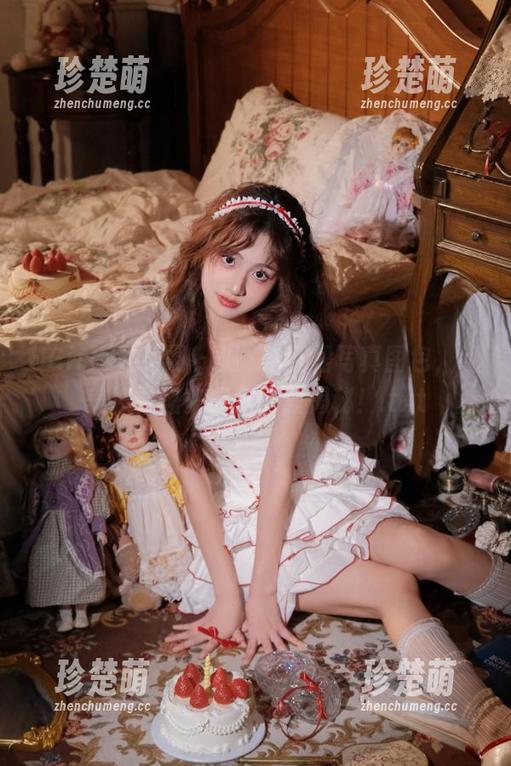 UGirls尤果网-温鈊怡 UGirls尤果网 - 温鈊怡红裙写真图包,绝美视觉盛宴等你下载揭秘!.txt