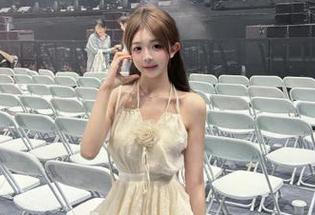 UGirls尤果网 – 跟随田依依的脚步:户外写真原图合集,感受自然的无限魅力.txt