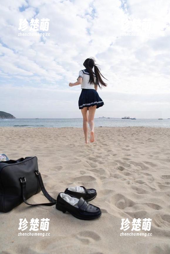UGirls尤果网 - 原图展现霓梓心的镂空艺术，写真作品定能让你心驰神往.txt
