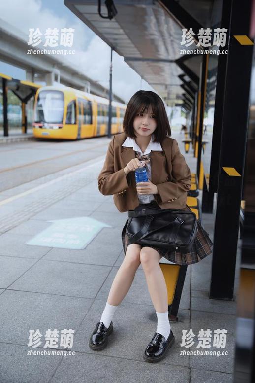 XIAOYU语画界-77qiqi XIAOYU语画界 - 77qiqi少女写真作品合集:记录每一瞬间的青春与梦想.txt