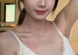 XIAOYU语画界 – 徐莉芝Booty的户外写真图包：在大自然中绽放的迷人作品之旅.txt
