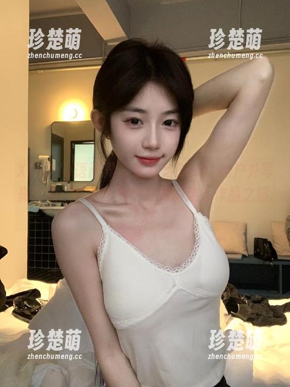 XIAOYU语画界 - 徐莉芝Booty的户外写真图包：在大自然中绽放的迷人作品之旅.txt