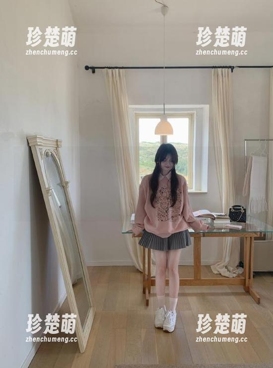 XINGYAN星颜社-Vily豆豆 XINGYAN星颜社 - 发现Vily豆豆最新白衬衫套图,沉浸在这场视觉与时尚的华丽盛宴中!.txt