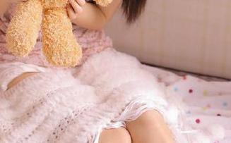 Xiuren秀人网 – 清新脱俗，Mina米娜白衬衫里的高清写真妙趣横生，唤醒你的时尚灵感.txt