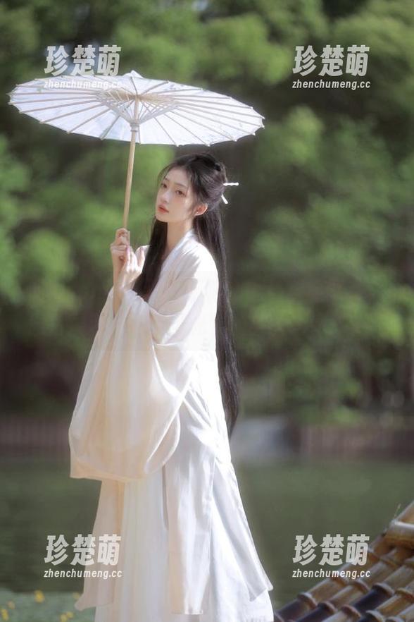 Xiuren秀人网-丁筱南 Xiuren秀人网 - 丁筱南丝袜优雅写真,图片展示她在无圣光下的美丽瞬间!.txt