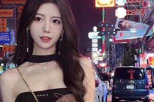 Xiuren秀人网 – 千夜未来的旗袍写真：捕捉光影下的每一瞬间原图.txt
