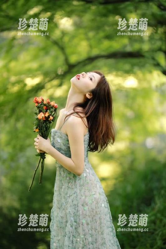 Xiuren秀人网 - 邂逅双笙Alina的运动写真合集：让我们一起感受勇气与美丽的碰撞.txt