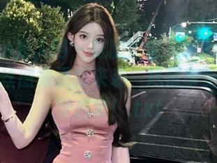 Xiuren秀人网 – 跟随媛宝儿boa的脚步，裤里丝图集更新来袭，尽情享受这场视觉盛宴！.txt