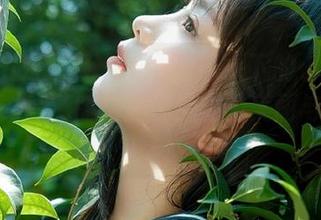 Xiuren秀人网 – 摄影师镜头下的小雨baby女王，高清图片呈现出她的美丽与真实.txt