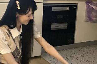 Xiuren秀人网 – 林文文护士日常写真精选合集：捕捉生活中的感人瞬间.txt