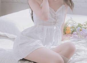Xiuren秀人网 – 林珊珊的灰丝魅力展现：经典摄影套图与精选合集.txt
