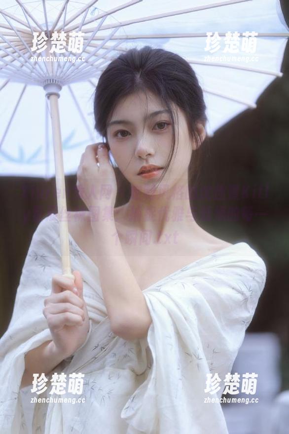 Xiuren秀人网-沈佳熹Kitty星辰 Xiuren秀人网 - 定制风格的沈佳熹Kitty星辰丝袜图集:捕捉优雅与妩媚的每一个瞬间.txt