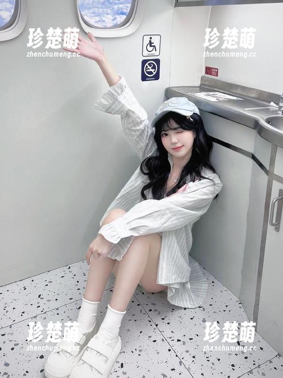 Xiuren秀人网 - 沐娜娜最新浴室写真资源大放送，清新甜美瞬间让你心醉不已，快来欣赏吧！.txt
