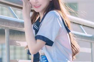 Xiuren秀人网 – 沫晓伊baby旗袍写真集：轻松变身优雅壁纸女神！.txt