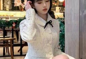 Xiuren秀人网 – 充满活力的瑶啊摇的瑶泳池写真，免费下载原图，夏季必备灵感！.txt