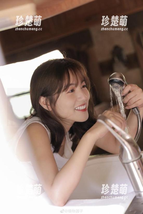 Xiuren秀人网 - 糯美子MINIbabe户外主题写真作品合集：走进自然，感受真实之美.txt