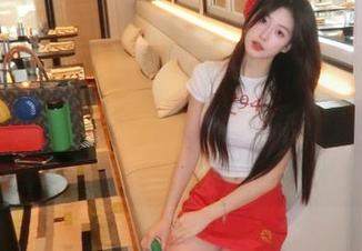 Xiuren秀人网 – 高清图集：荡漾Crystal女仆引领的清新风潮，带你沉浸其中的每一瞬.txt