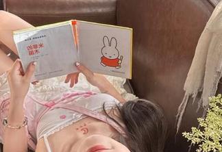 Xiuren秀人网 – 与陈伊人一起共享圣诞快乐,在线高清写真展现她的独特魅力与节日情怀.txt