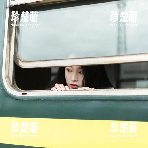 Xiuren秀人网 - 私拍美图特辑：陈雅漫VICKY教室写真中的故事与情感深度.txt