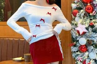 YouMi尤蜜荟 – Egg-尤妮丝Egg女神的写真作品，快来观看这些美丽图片散发的神秘光彩！.txt