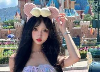 YouMi尤蜜荟 – 魅力四射的“萌汉药baby教室”写真套图下载，尽情领略她的风采.txt