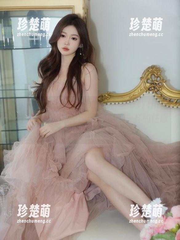 YouWu尤物馆-FoxYini孟狐狸 YouWu尤物馆 - 睡衣时光:FoxYini孟狐狸的原图作品,带你领略不一样的性感风情!.txt