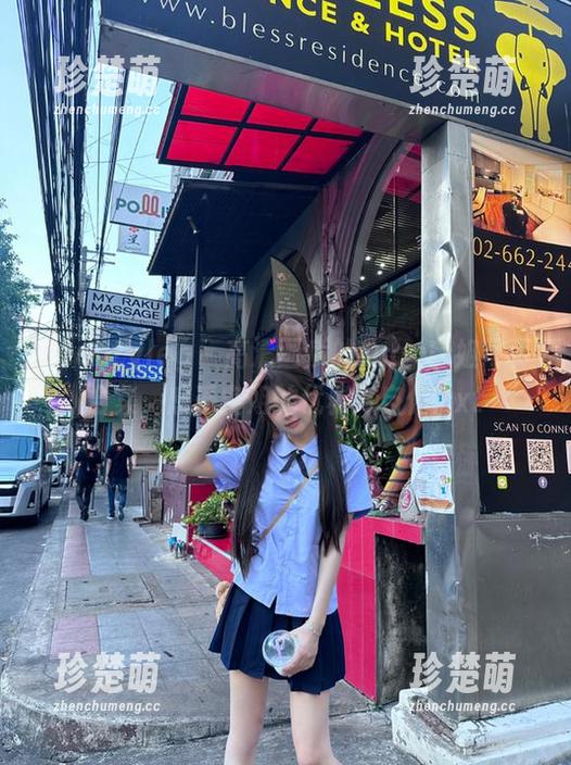 beautyleg - 高清画质的Lucy空姐写真合集，感受空姐的优雅与自信.txt