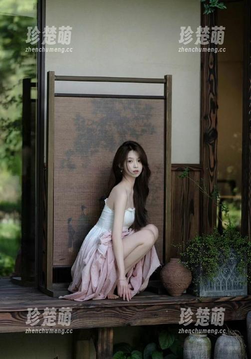 beautyleg-Rubis beautyleg - Rubis用她的皮衣写真和美图,勾勒出青春与个性的独特表达,令人陶醉。.txt