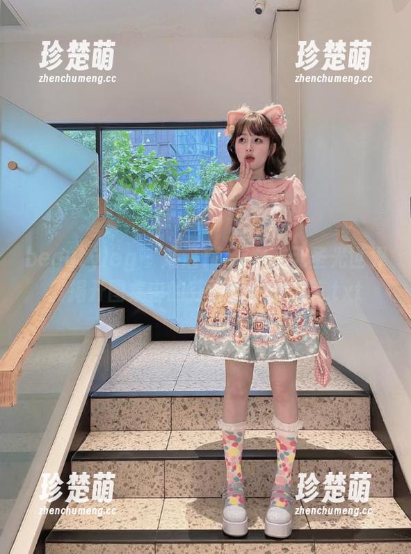 beautyleg-Tina beautyleg - 走进Tina女友无圣光世界:揭开图集中的芬芳与生命之美.txt