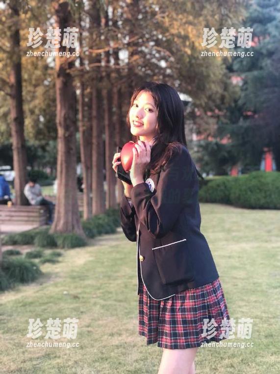 beautyleg - 充满生机与欢乐：Xin最新夏日照片带你领略无限的夏日魅力.txt