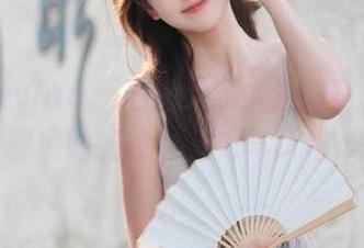 beautyleg – 赵芸的私人浴室写真:美图展现她的独特魅力与风格.txt