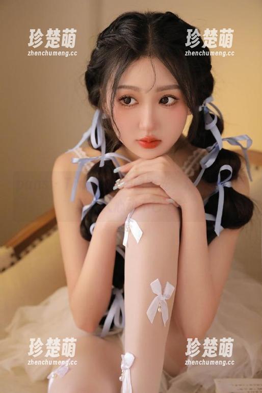 pans-Tina pans - Tina最新美图曝光,精致美脚写真令人心动不已.txt