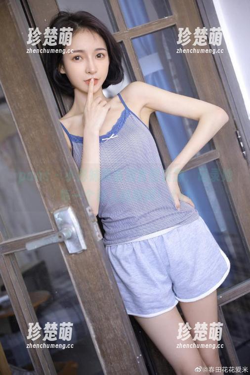 pans-小彤 pans - 小彤妹妹系列套图资源,记录她每一个动人的瞬间!.txt