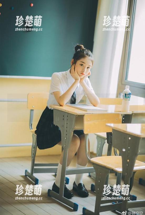 pans-雨涵 pans - 雨涵新模试镜原图合集,唤醒你心底的女孩梦与甜蜜幻想.txt