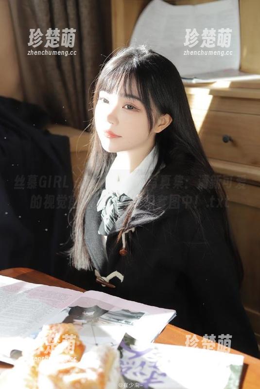 丝慕GIRL-喵小酱 丝慕GIRL - 喵小酱吊带写真集:清新可爱的视觉盛宴,尽在这组套图中!.txt