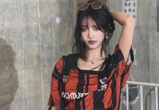 丽柜 – 在线欣赏凉儿的美图，探索双生花与香丝情圆的独特美感.txt