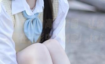 丽柜 – 揭秘可馨的高清套图，让你感受她隐藏在光影中的秘密！.txt
