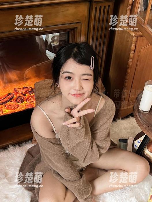 丽柜-小璐璐 丽柜 - 小璐璐专属的夏日风情:带你领略她的美图和图包,让每个瞬间都闪耀.txt